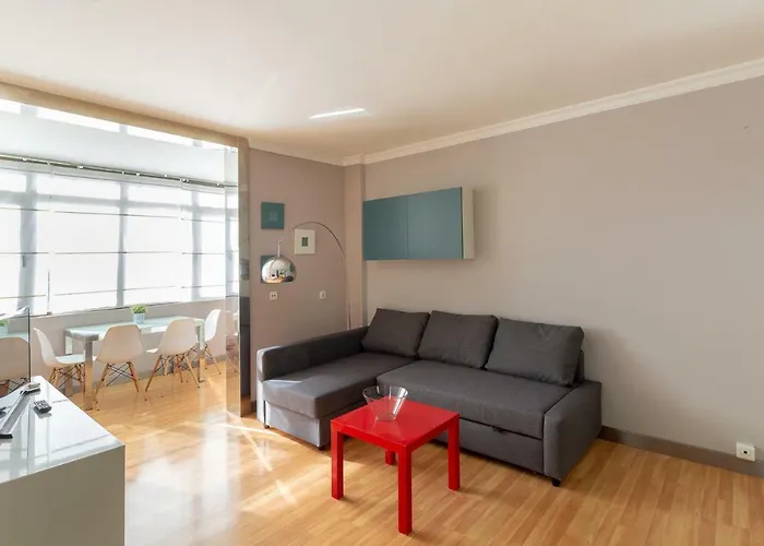 In Excellent Neighborhood لاس بالماس دي غران كاناريا