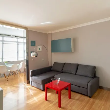 In Excellent Neighborhood Лас-Пальмас-де-Гран-Канария